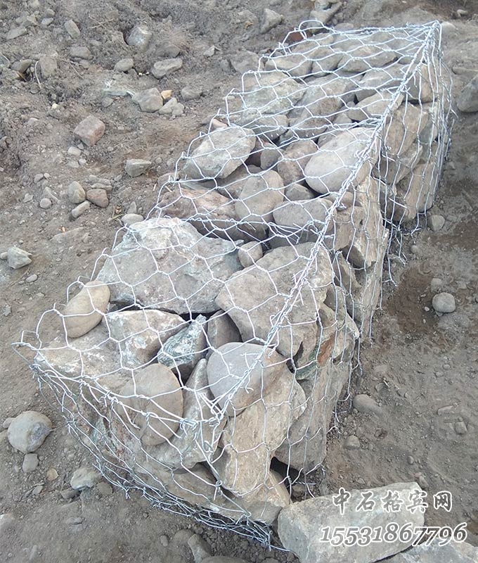 雷諾護(hù)墊施工 雷諾護(hù)墊施工