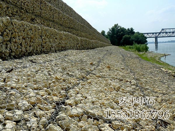 格賓石籠擋墻 賓格石籠擋墻